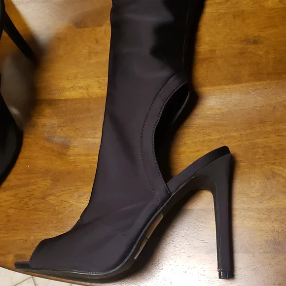 Chase + Cloe open over the knee open boots. - Picture 4 of 7